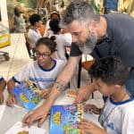 Fundação Cultural Acia distribui a obra “O Reino Encantado de Azulia” e promove formação para professores de Araxá